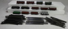Modellbahn Spur N Trix - Konvolut 13 Güter- und Personenwagen + Gleise /150