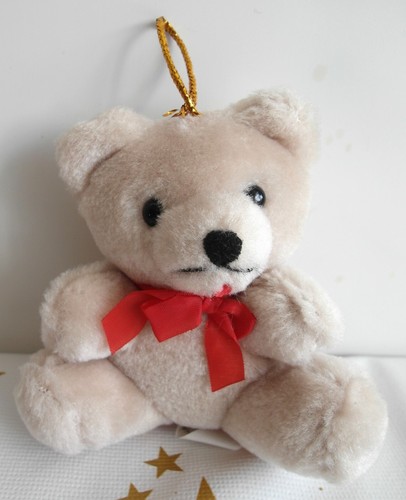 Kleiner teddybär mit - kleiner,