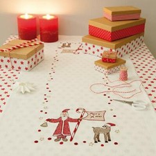 RICO - WEIHNACHTEN -TISCHLÄUFER - WEIHNACHTSMANN - KREUZSTICH -VORGEZ - 45x100cm