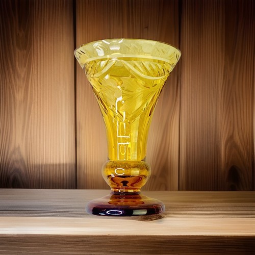 Vase aus mundgeblasenem glas - vase,