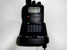 YAESU VX-5 50/144/430MHz