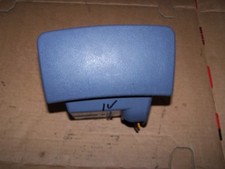 Aschenbecher vorn Ford Fiesta