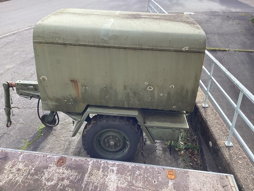 Bundeswehr einachsanhänger - bundeswehr,