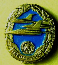 NVA Abzeichen Flieger Pilot Luftwaffe  MiG29  Ostalgie DDR Museum Orden FDJ GST