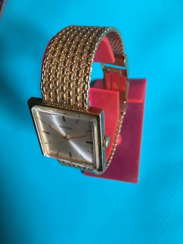Sehr elegante adora goldene - sehr,