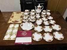 33 Royal Albert Old Country