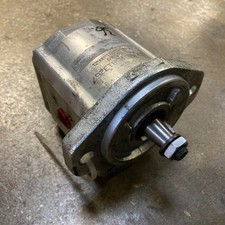 Bomag Stampfer Vibrationspumpe 05813267 05813307  BF 800 C (S500)