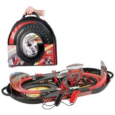 Playtastic Autorennbahn: Portable Rennbahn im Koffer - Komplett-Set mit 2 Autos