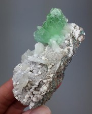 Apophyllit, Stilbit -