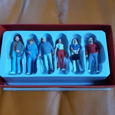 Preiser 1:43 Stehende +