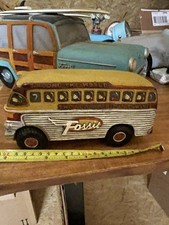 Fossil werbebus aus keramik - fossil,