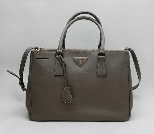 Prada mittelgroße saffiano - prada,