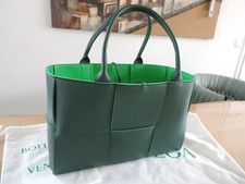 Bottega Veneta Arco Medium Bag