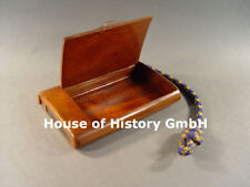 65410: Russland, Zigarettenetui aus braunem Edelholz, mit Reibefläche und Fach