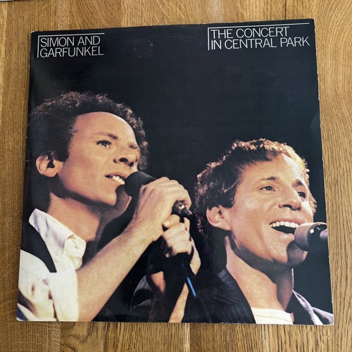 Simon garfunkel concert in - -,