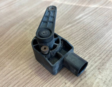 Sensor Niveauregulierung Leuchtweitenregulierung AUDI Q7 VW Touareg 7L0616571