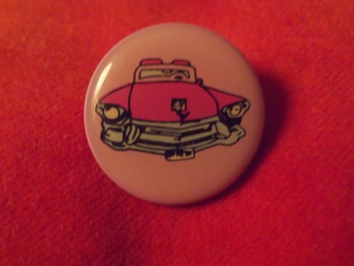 Pink cadillac button badge - pink,