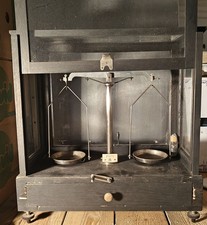 Alte Labor- und Apotheketwaage