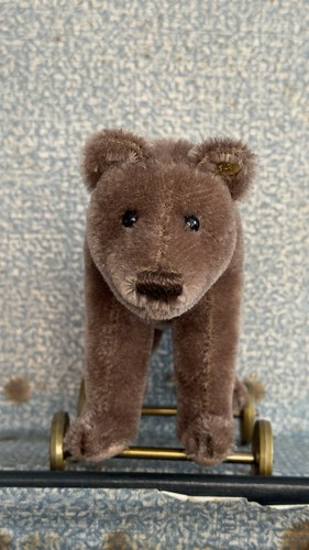 Steiff eisbär auf rädern mit - eisbär,