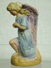 Old Betender Kniender Engel 15