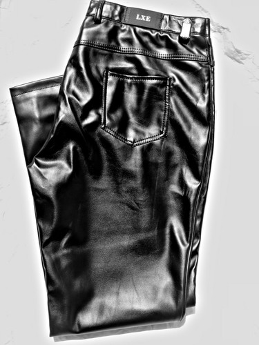 Kunstlederhose schwarz