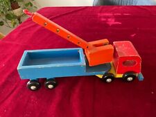 Altes kleines Holzauto LKW