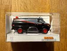 Top: Brekina 18250 GMC Vandura