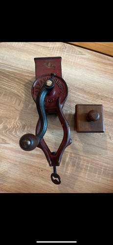Tolle alte handmühle mit - tolle,