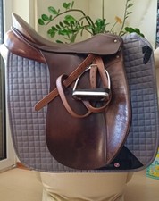 Dressursattel 17 / 31.5 Passier PS Baum Keilkissen teak braun OHNE Zubehör