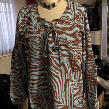 ￼ Italy Zebra bluse