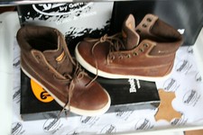 DOCKERS by gerli CRAZY HORSE