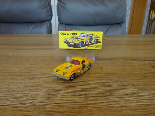Corgi toys 337 chevrolet - 337,