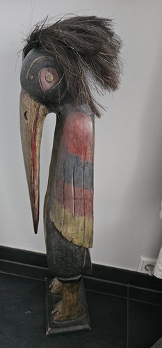 Große handgeschnitzte