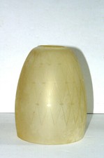 Lampenschirm 50er / 60er Jahre Glockenform gelblich geätzte Streifen (mehr da)