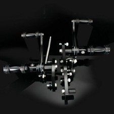 Vorverlegte Fußrastenanlage