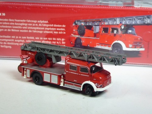 Brekina 47077 mercedes - (yg-58),