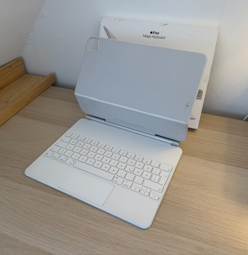 Apple magic keyboard - magic,