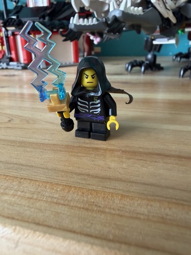 Lego ninjago minifigur lloyd - lego,