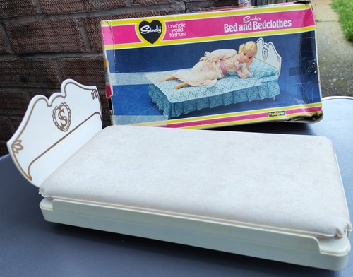 Vintage pedigree sindy doll - pedigree,