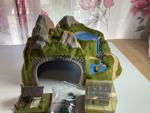 Modelleisenbahn tunnel mit - modelleisenbahn,