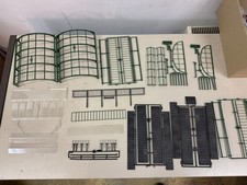 Faller B-180 H0 Bahnhofshallen