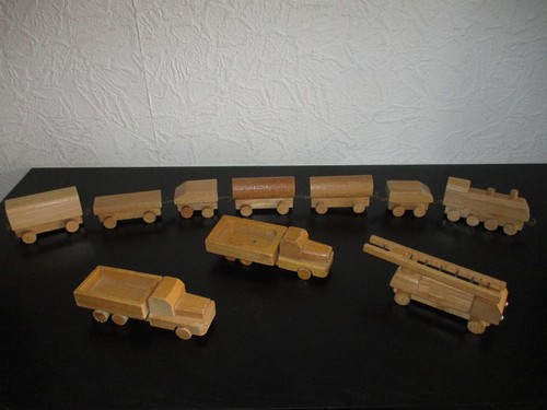 Altes ddr holz spielzeug - ,