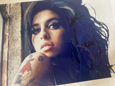 Amy Winehouse Autogramm Orginal 20x30 