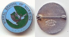 Schwesternbrosche : Wirral School of Nursing - emailliert