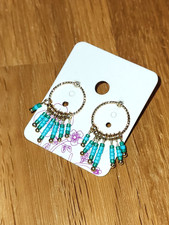 kleine Ohrstecker gold mit Anhängern in grün/türkis Bijou Brigitte - Modeschmuck