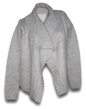 Vivien Caron  Strickjacke