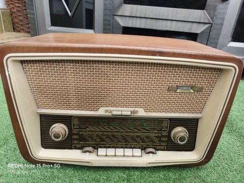 Antikes röhrenradio schaub - antikes,