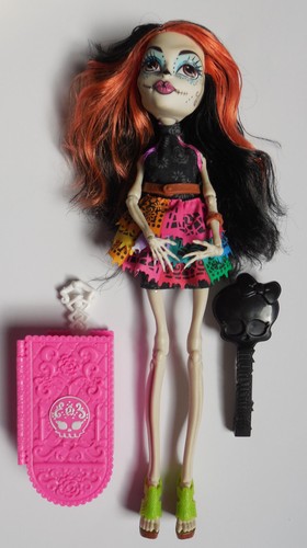 Monster high puppe skelita - monster,