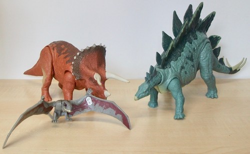 Jurassic world stegosaurus - world,
