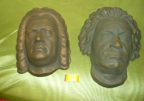 Alte wandmasken bach - alte,